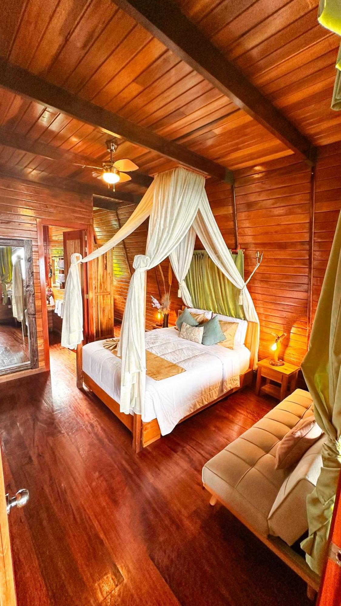 Heimatlos Amazon Lodge 普约 外观 照片