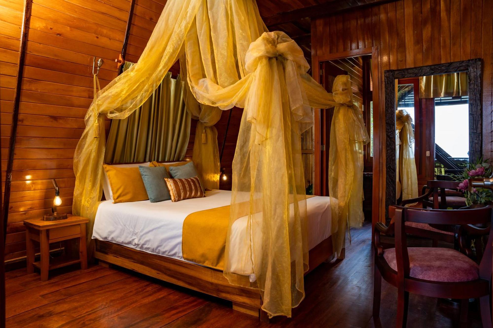 Heimatlos Amazon Lodge 普约 外观 照片